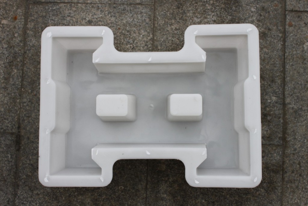 預(yù)制護(hù)坡模具該怎么養(yǎng)護(hù)？